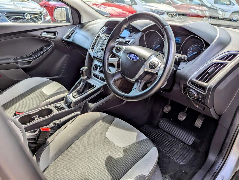 FORD FOCUS