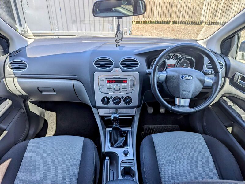 FORD FOCUS