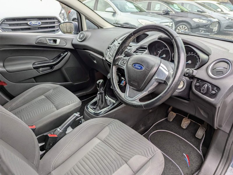 FORD FIESTA