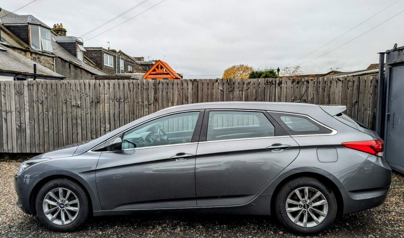 HYUNDAI I40