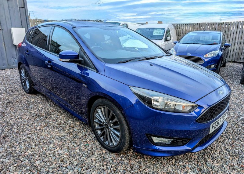 FORD FOCUS