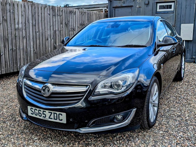VAUXHALL INSIGNIA