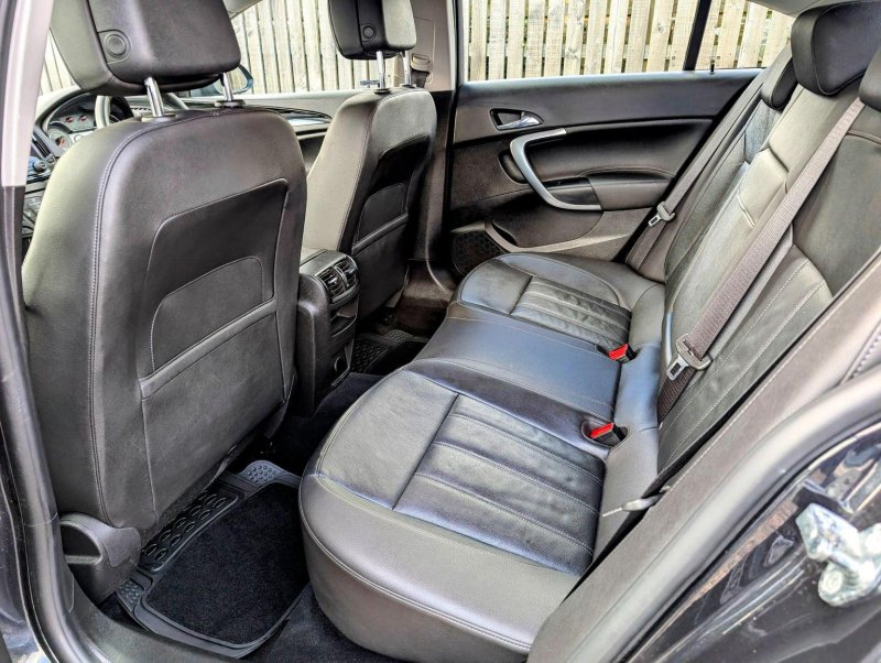 VAUXHALL INSIGNIA