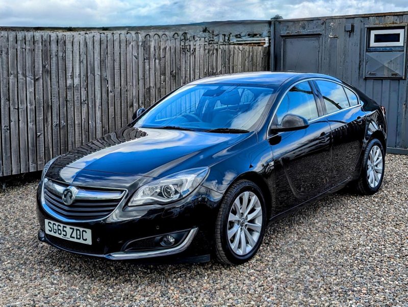 VAUXHALL INSIGNIA