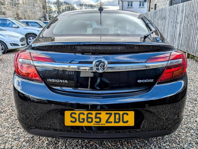 VAUXHALL INSIGNIA