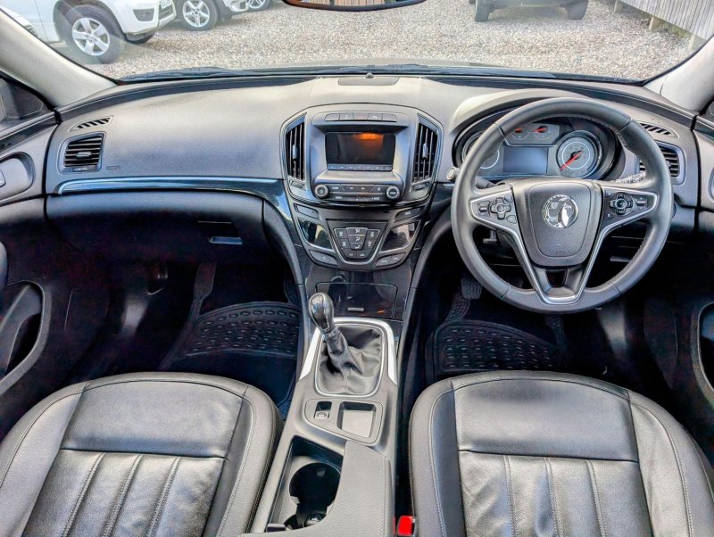 VAUXHALL INSIGNIA