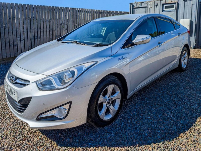 HYUNDAI I40