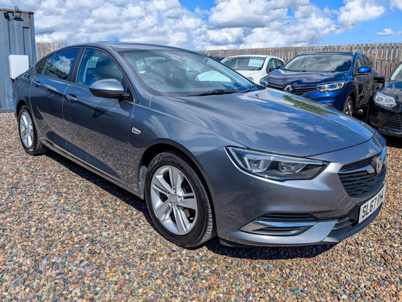 VAUXHALL INSIGNIA