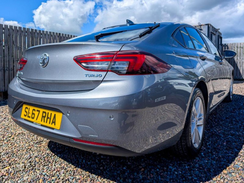 VAUXHALL INSIGNIA