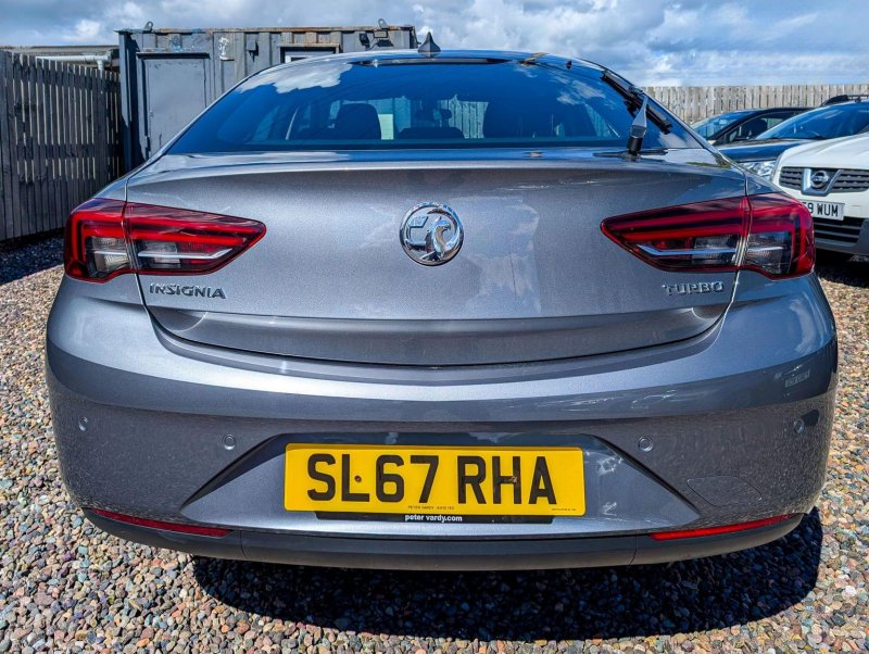 VAUXHALL INSIGNIA