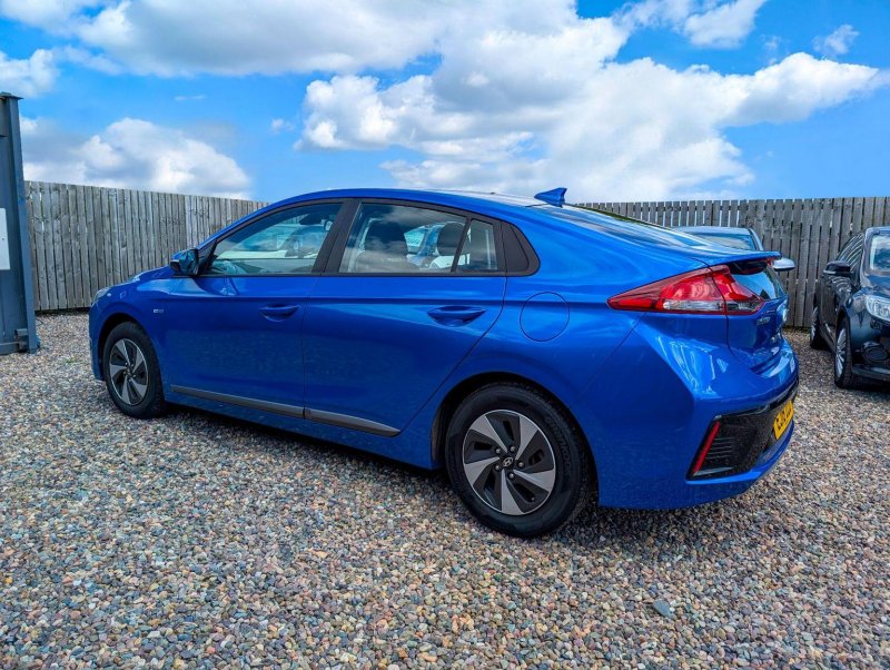 HYUNDAI IONIQ