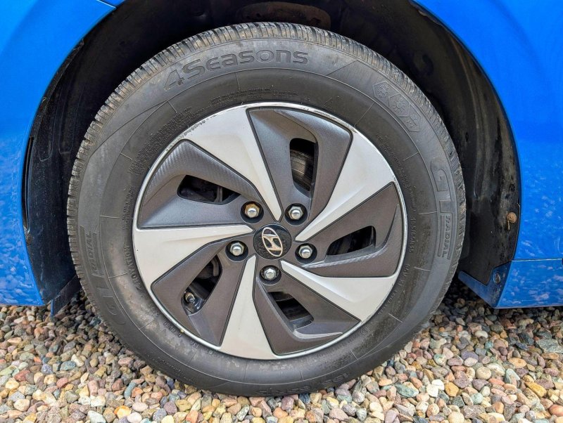 HYUNDAI IONIQ