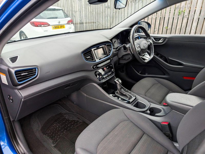 HYUNDAI IONIQ