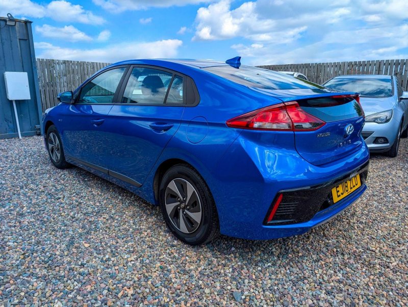 HYUNDAI IONIQ