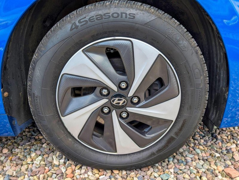 HYUNDAI IONIQ