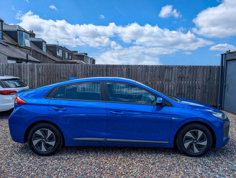 HYUNDAI IONIQ