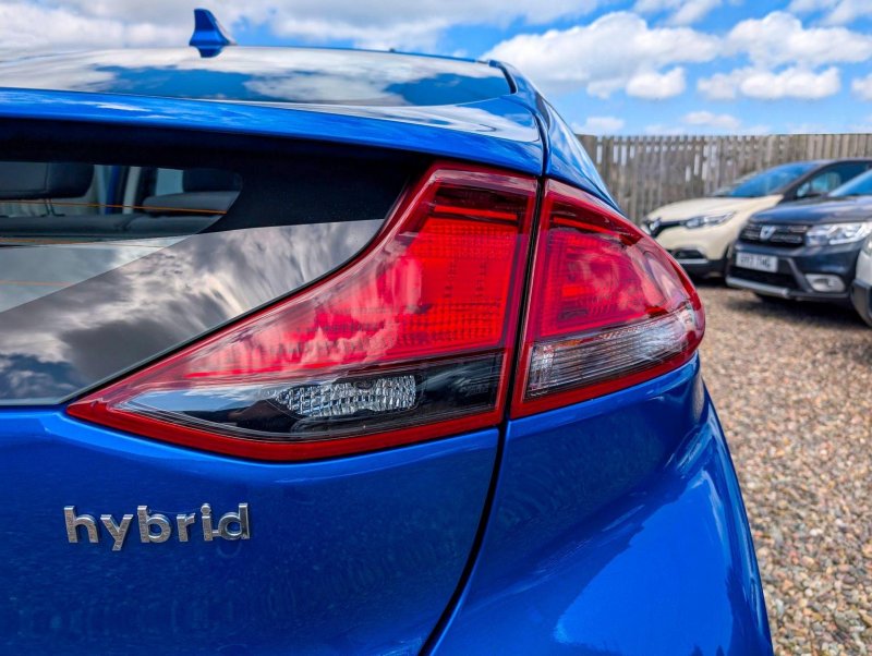 HYUNDAI IONIQ