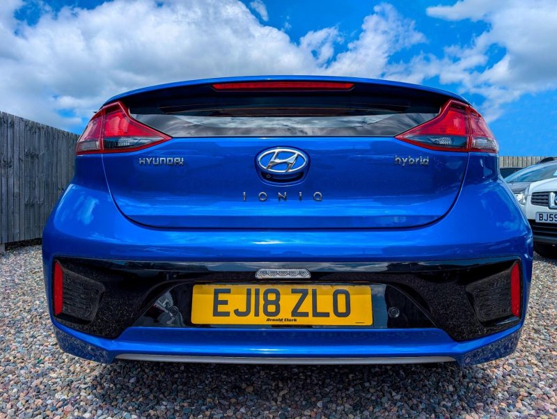 HYUNDAI IONIQ