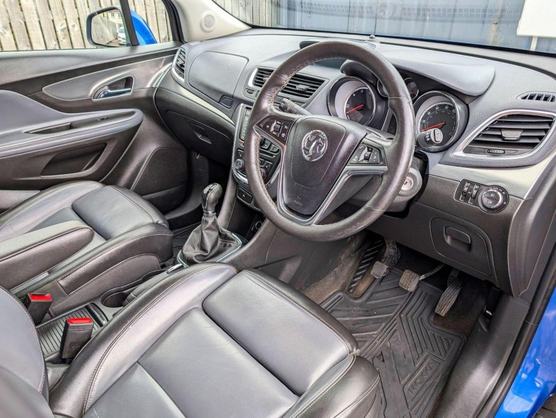 VAUXHALL MOKKA