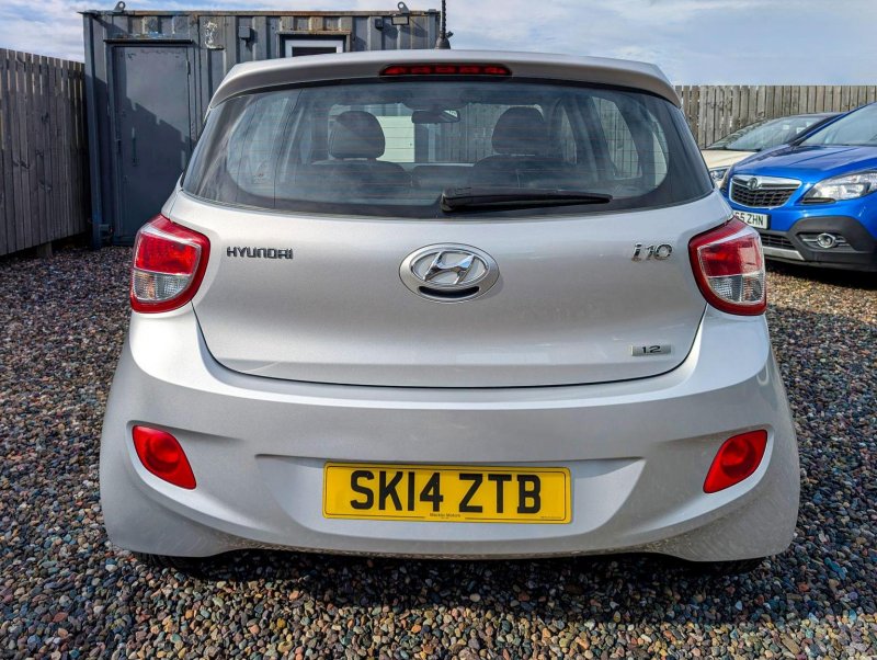 HYUNDAI I10