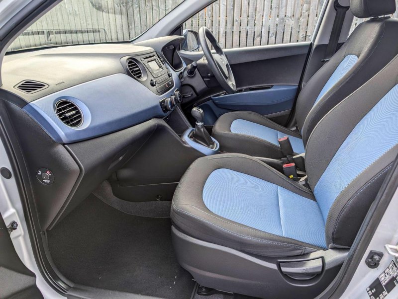 HYUNDAI I10